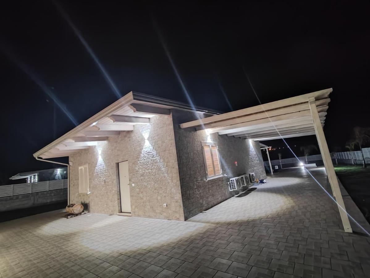 Janus Casa Nel Verde - Relax Pool & Spa Giano Vetusto Exterior photo